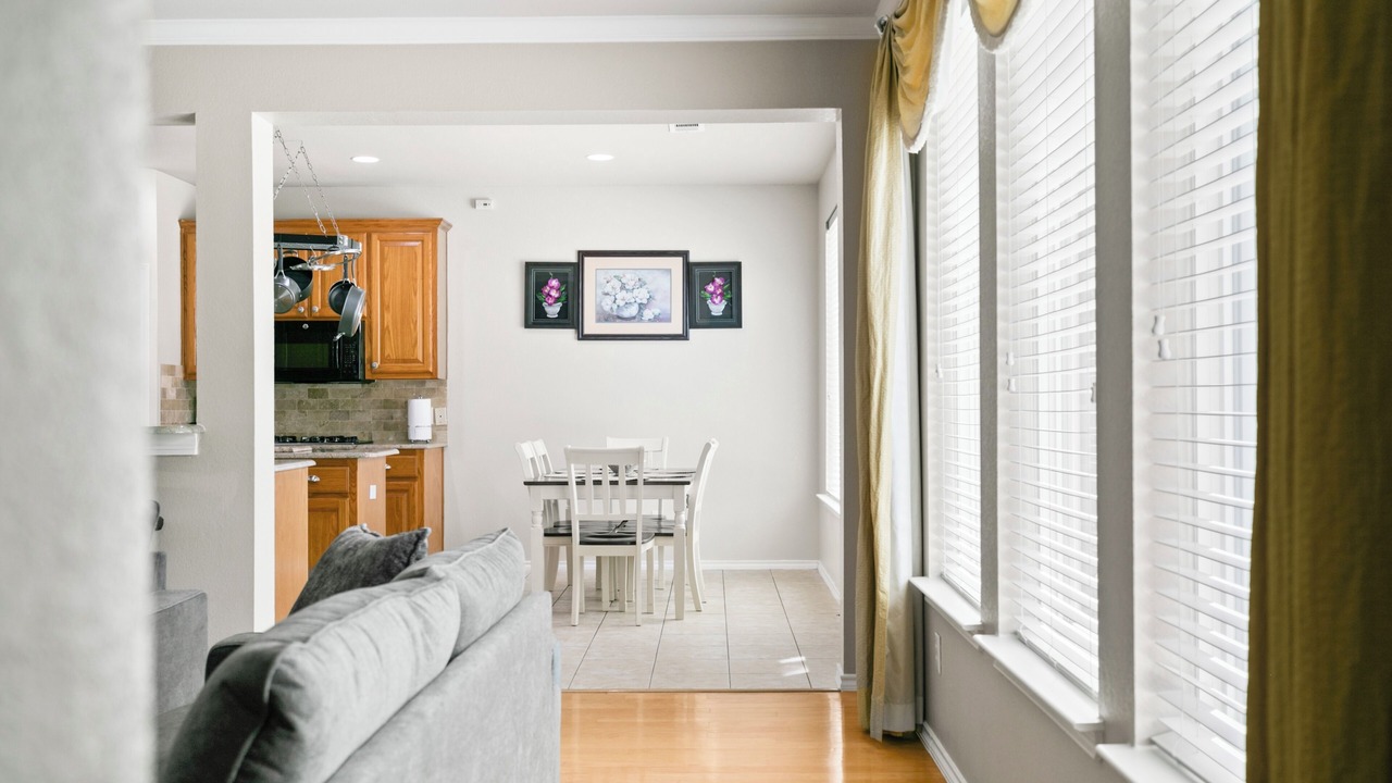 Photo of Livingroom in South Arlington