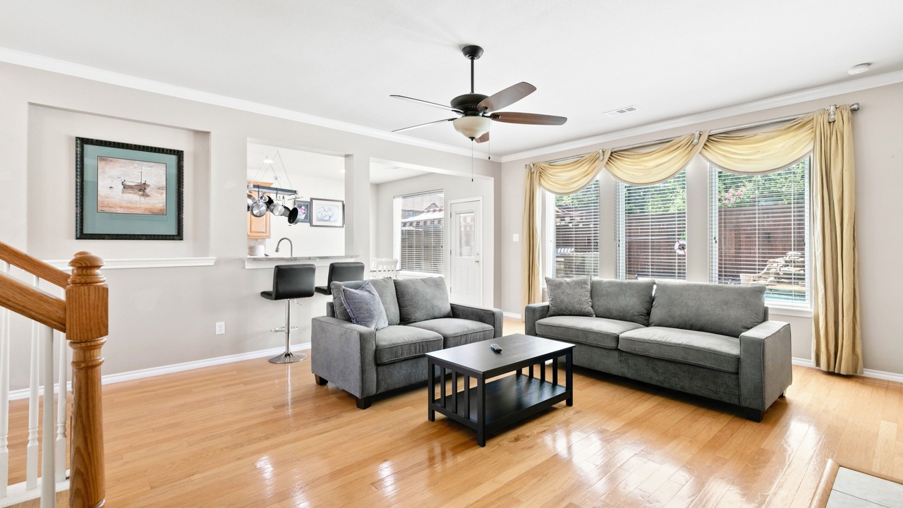 Photo of Livingroom in South Arlington