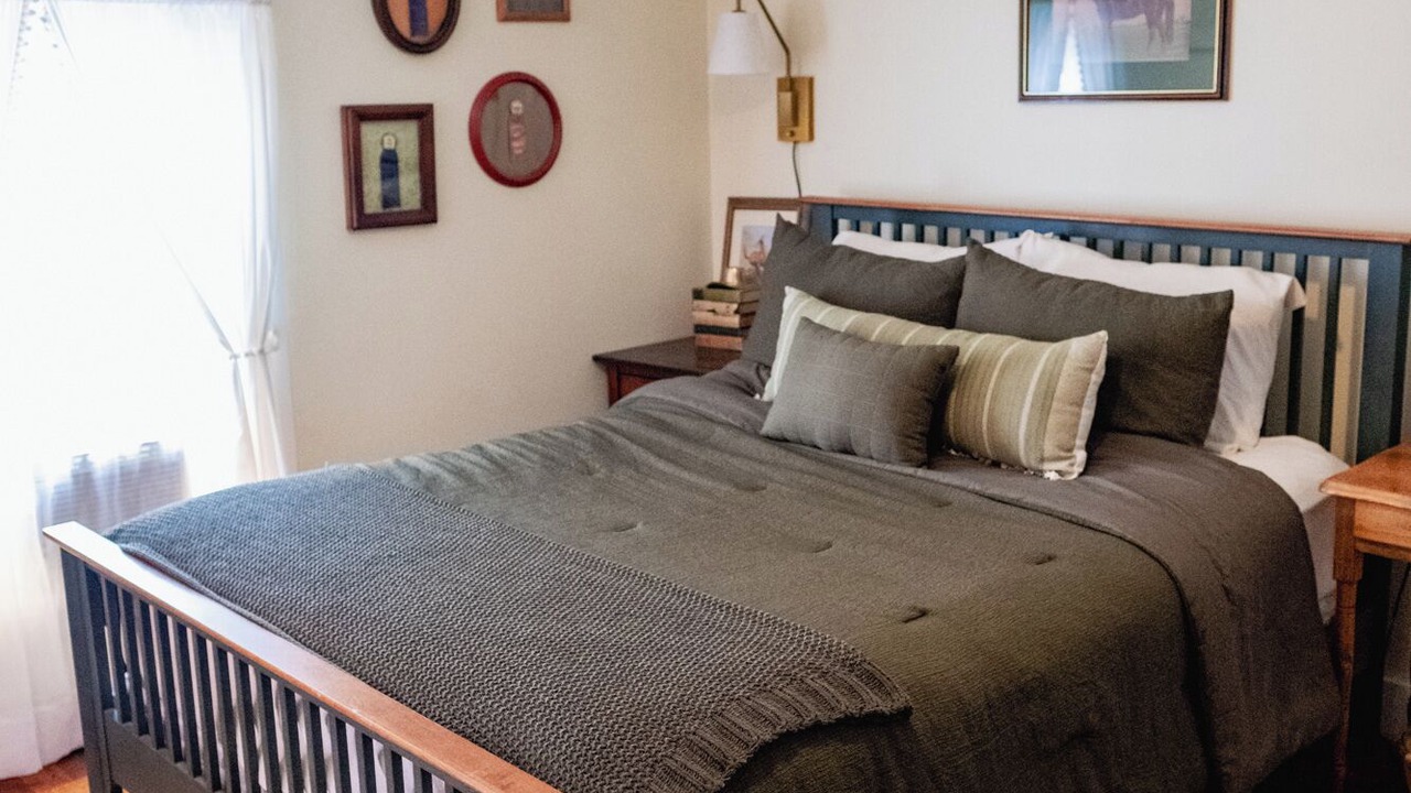 Photo of Bedroom in Pittsfield