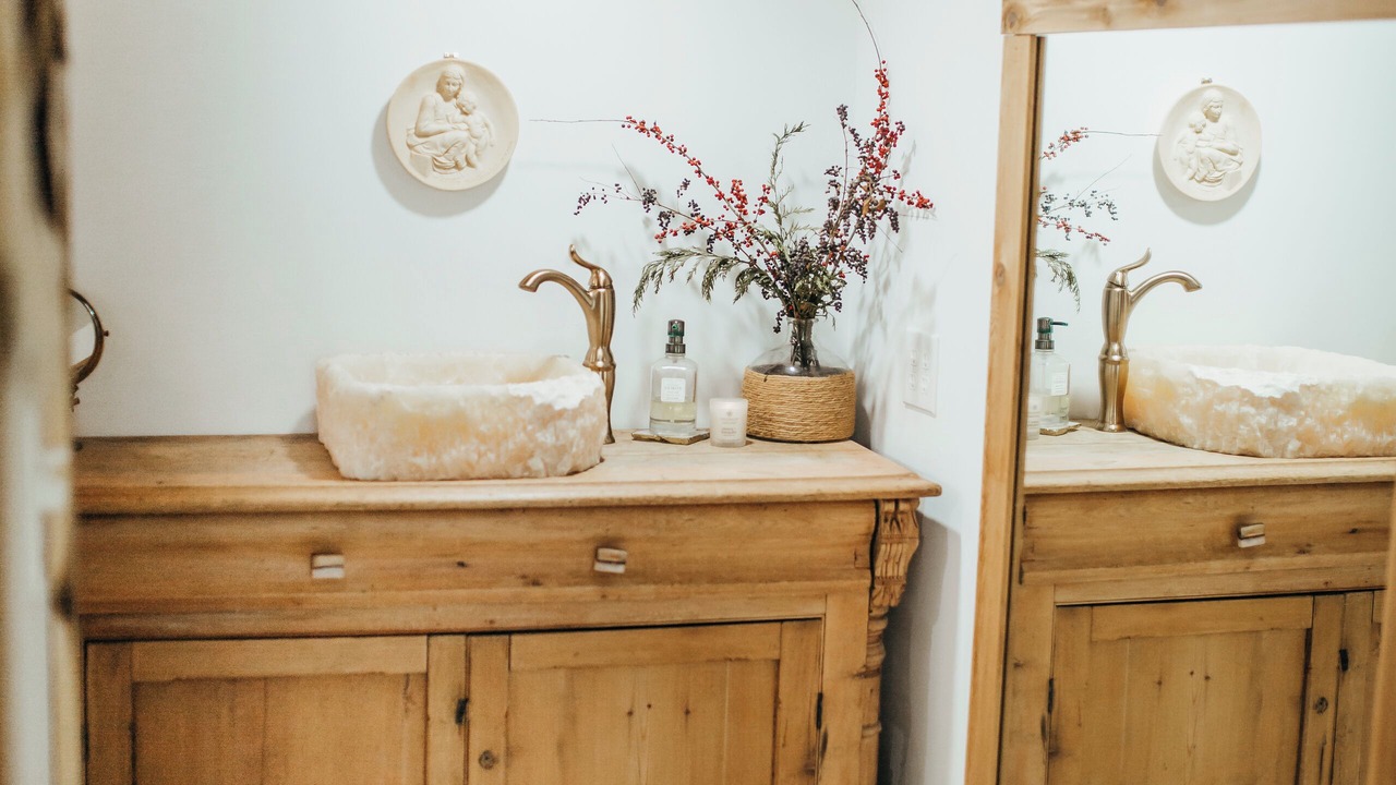 Photo of Bathroom in Redlick