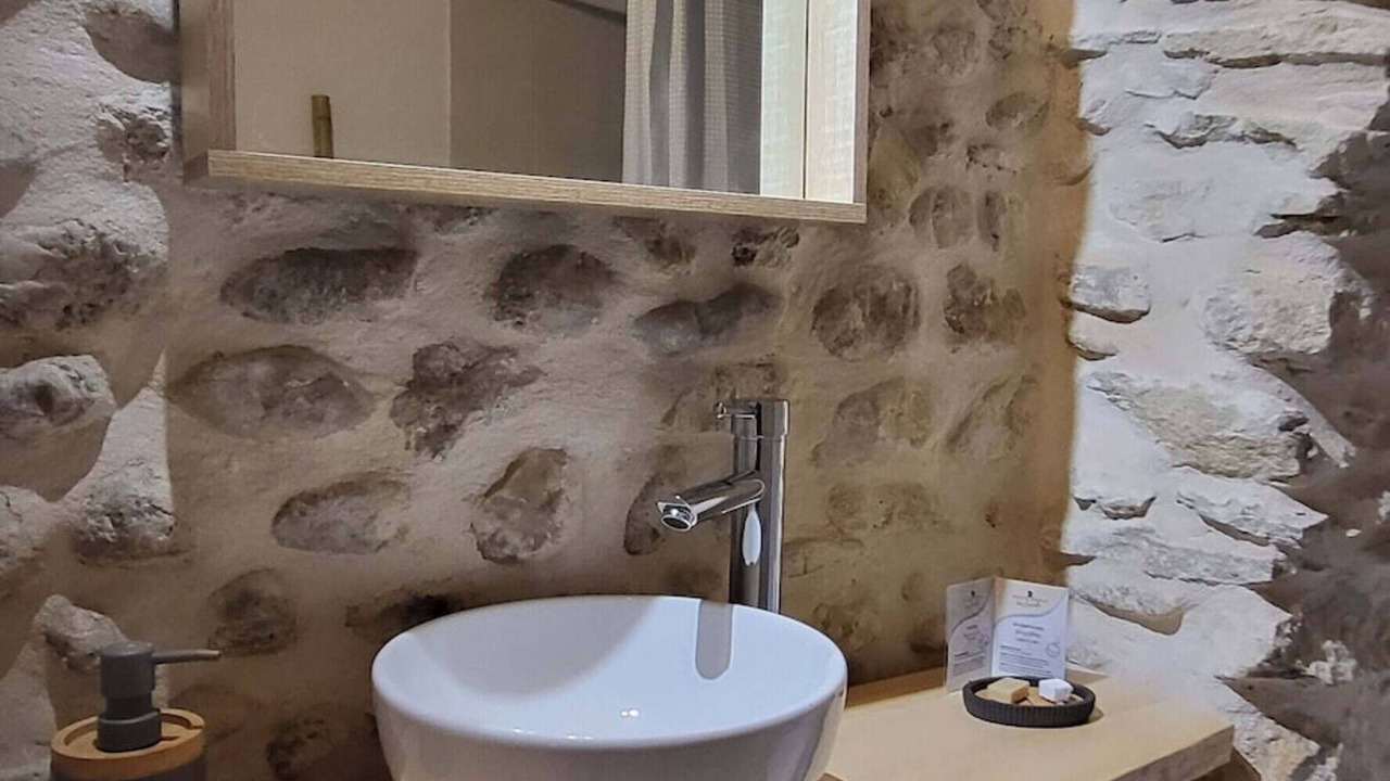 Photo of Bathroom in Saint-Victor-de-Malcap