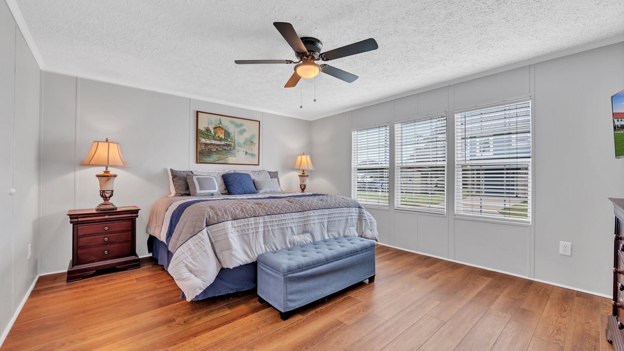 Photo of Bedroom in Colington