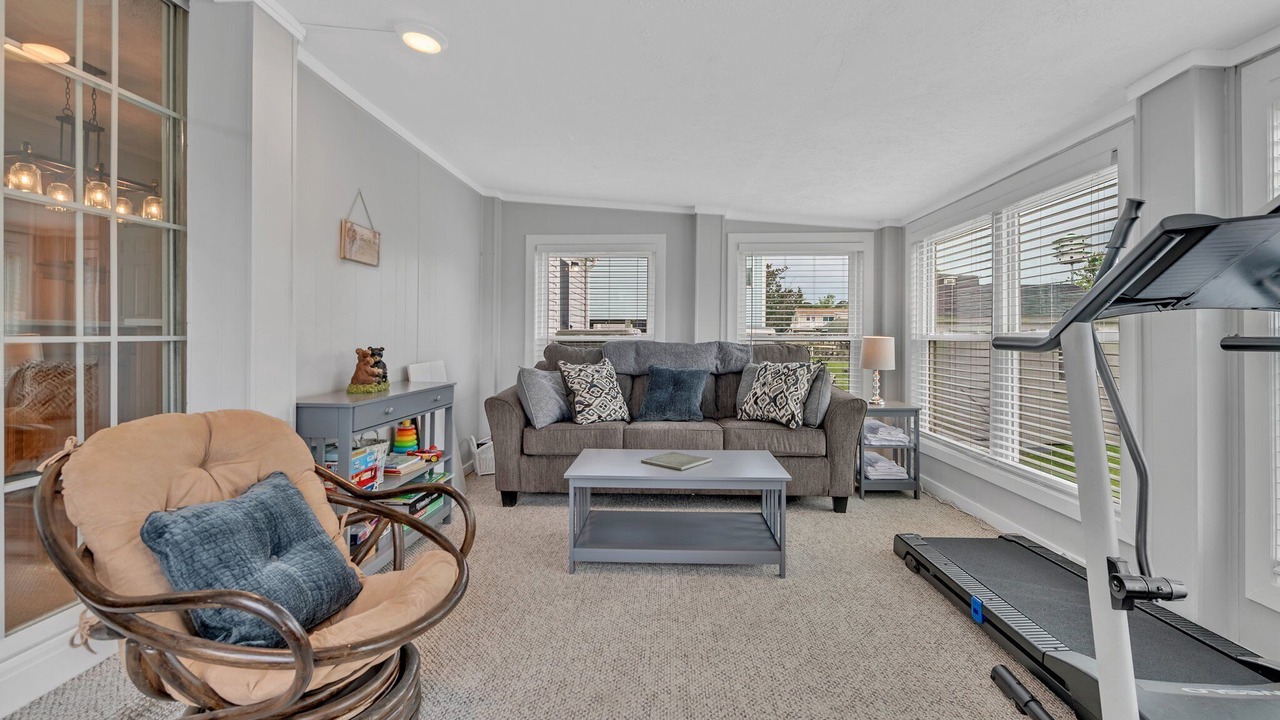 Photo of Livingroom in Colington