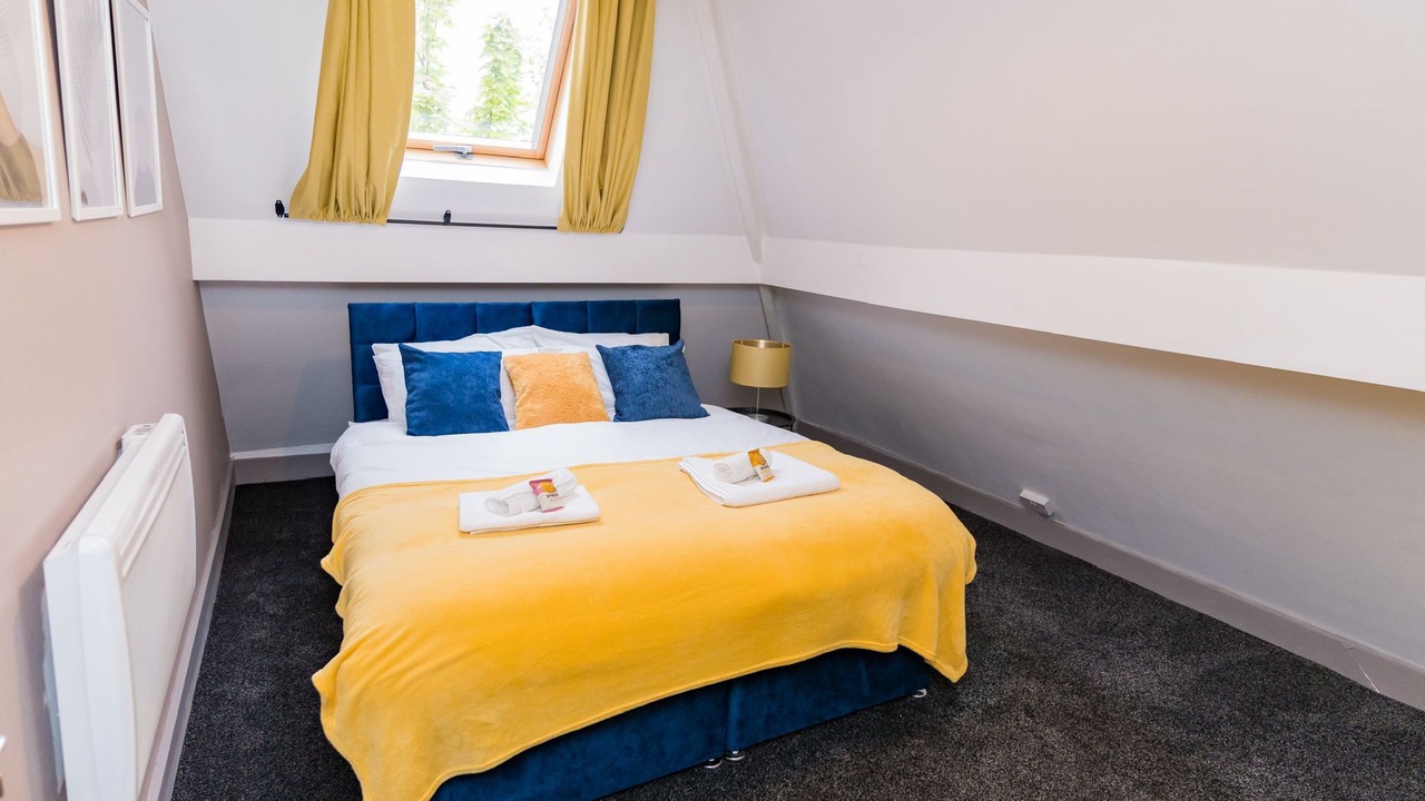 Photo of Bedroom in Sheldon