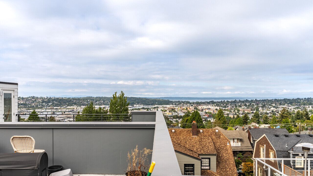 Photo of Patio Balcony in Phinney Ridge