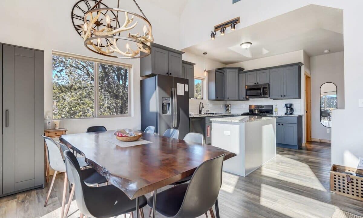 Photo of Others in Rainbow Valley