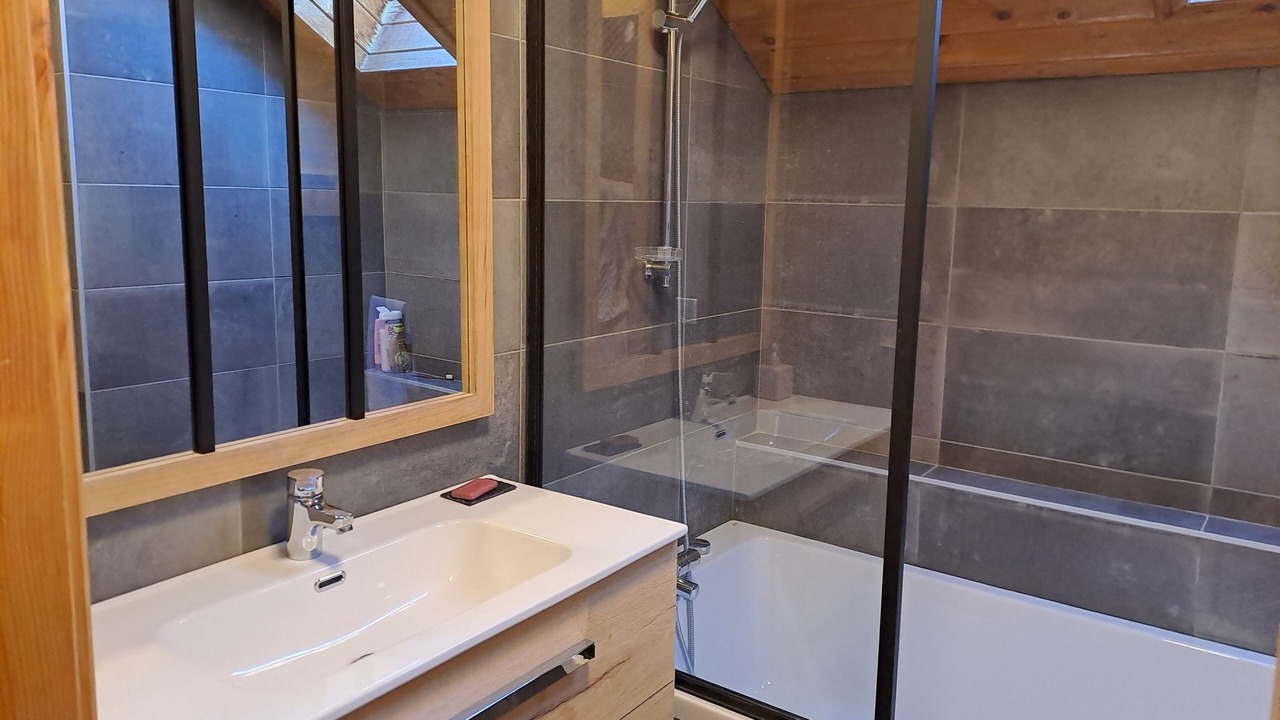 Photo of Bathroom in Forville