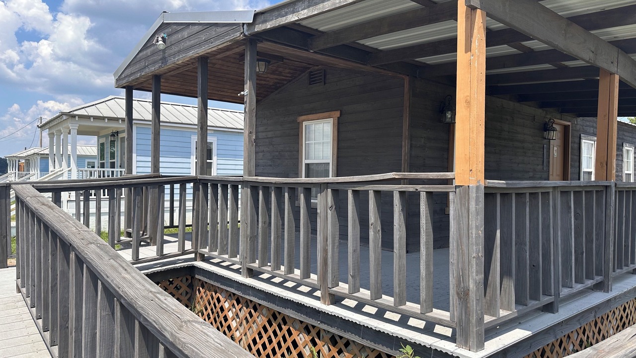 Photo of Bedroom in Lake Village