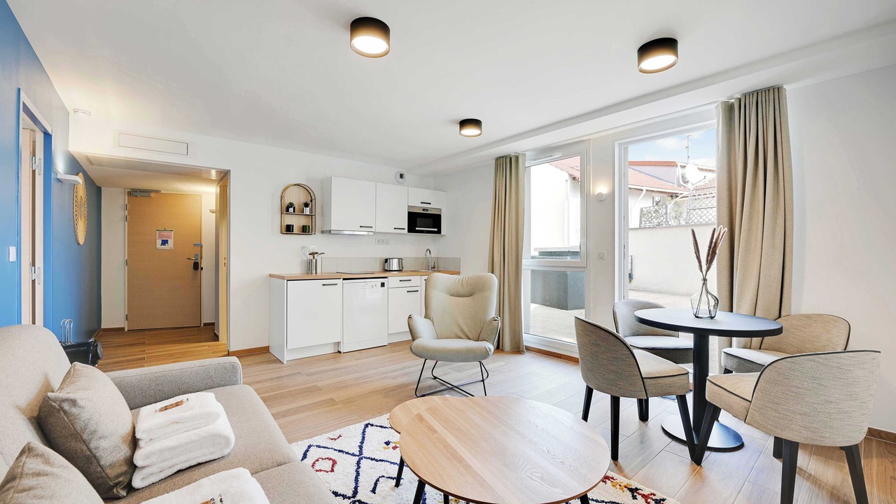 Photo of Bedroom in Vanves