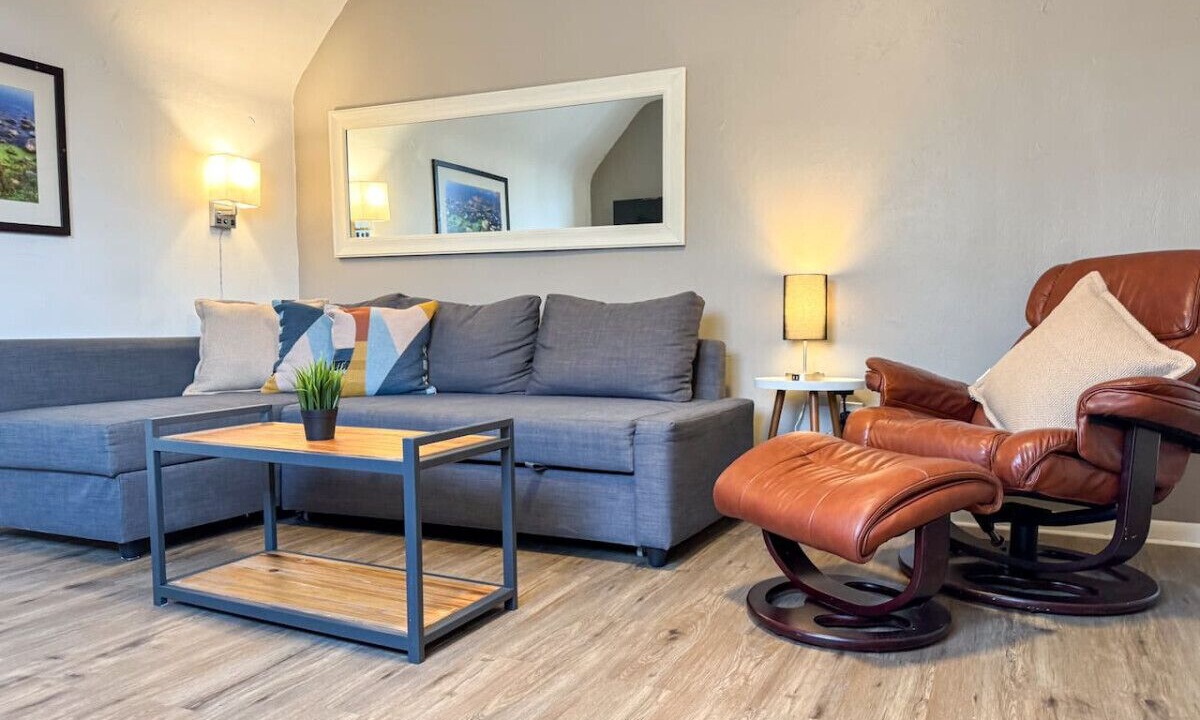 Photo of Bedroom in Mount Oliver