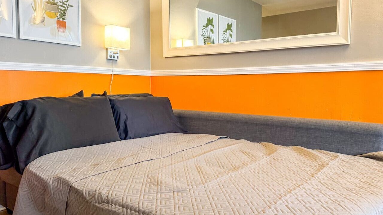 Photo of Bedroom in Mount Oliver