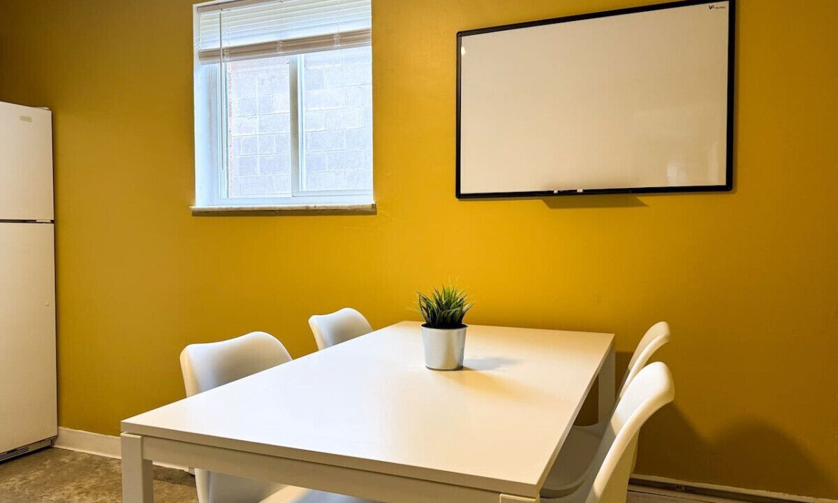 Photo of Bedroom in Mount Oliver