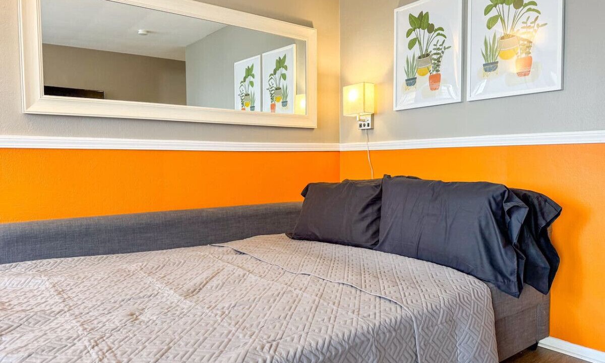 Photo of Bedroom in Mount Oliver