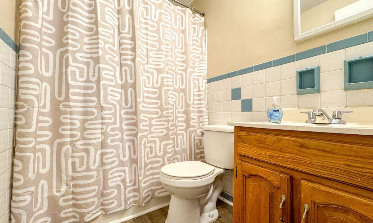 Photo of Bathroom in Mount Oliver