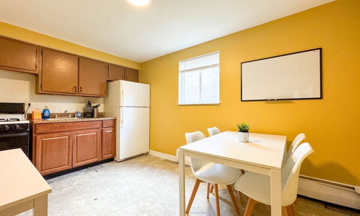 Photo of Bedroom in Mount Oliver