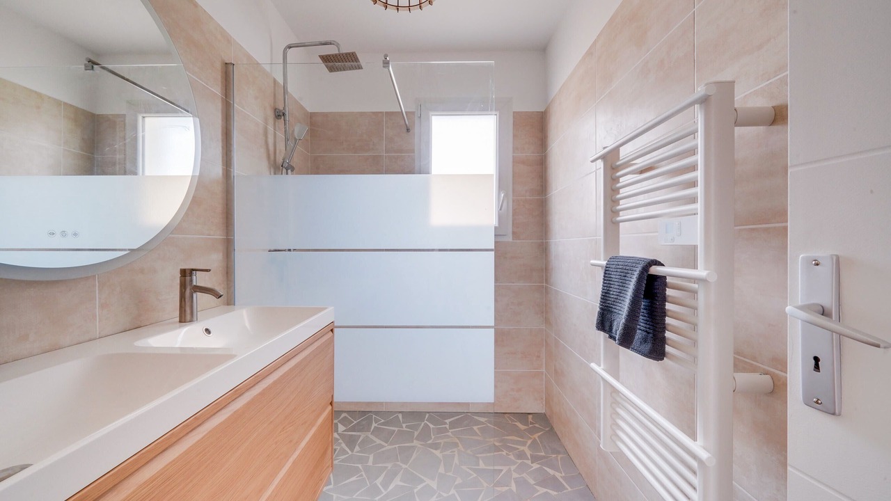 Photo of Bathroom in Neac