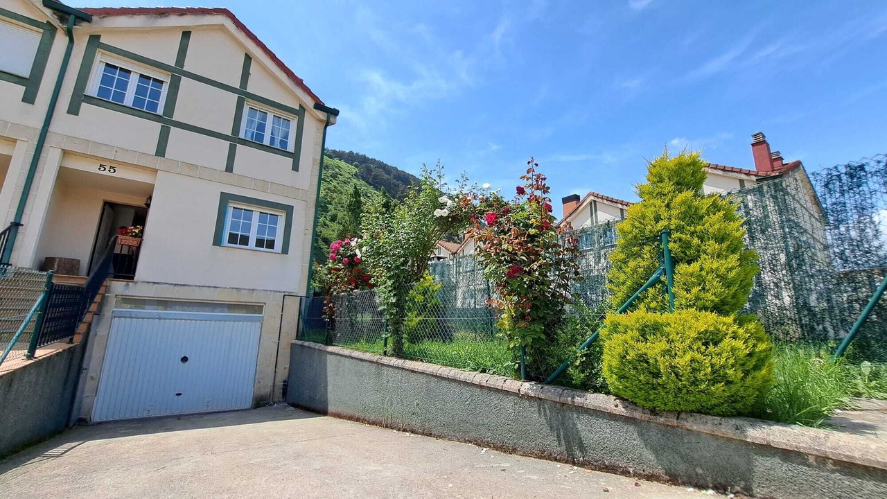 Photo of Outdoor in Espinosa de los Monteros