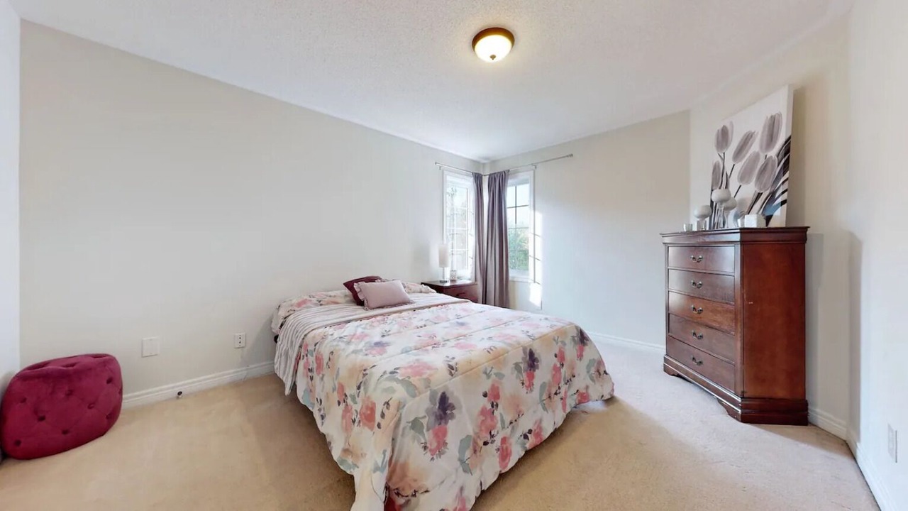 Photo of Bedroom in Churchill Meadows