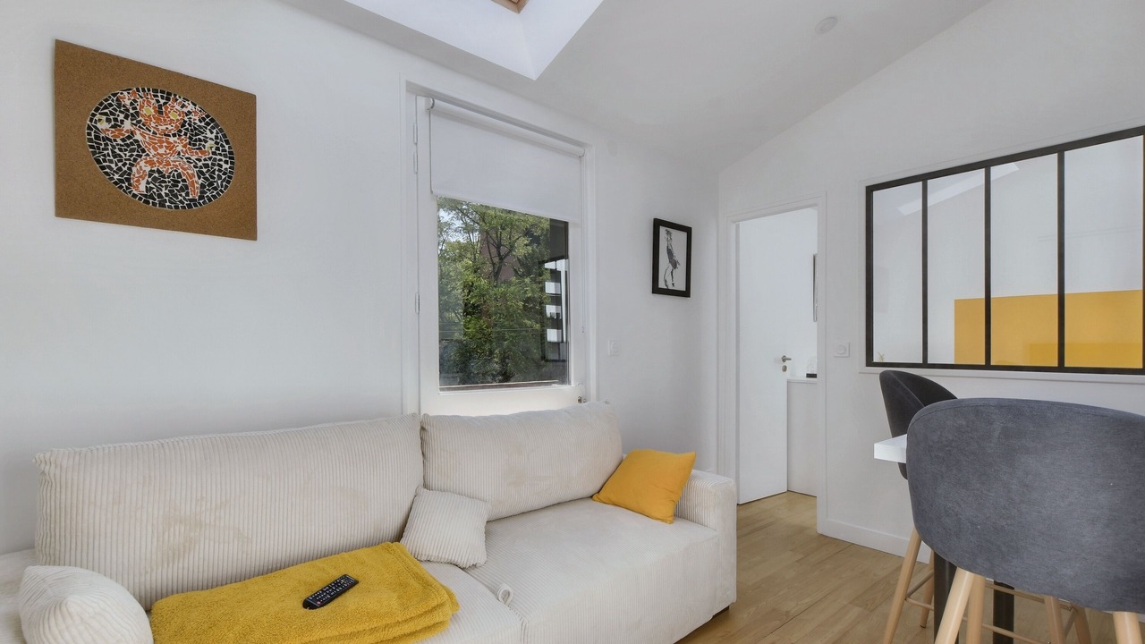Photo of Livingroom in Pont des Demoiselles-Montaudran-La Terrasse