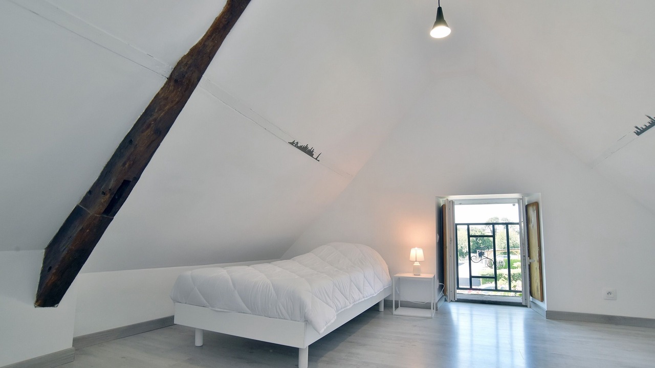 Photo of Bedroom in Baguer-Morvan