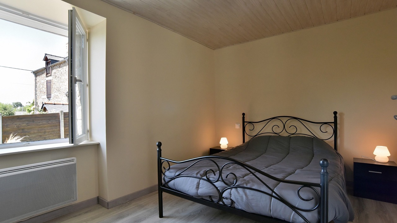 Photo of Bedroom in Baguer-Morvan