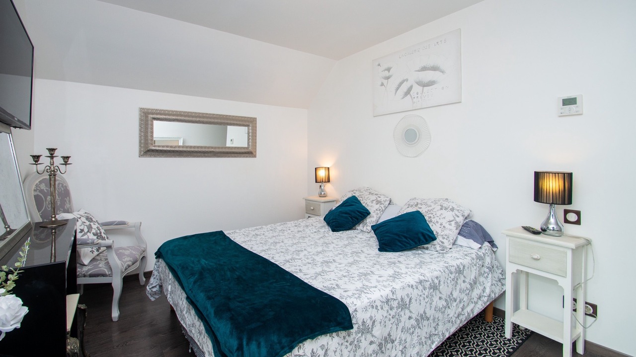 Photo of Bedroom in Ibos