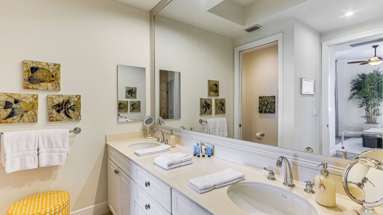 Photo of Bathroom in Ono Island