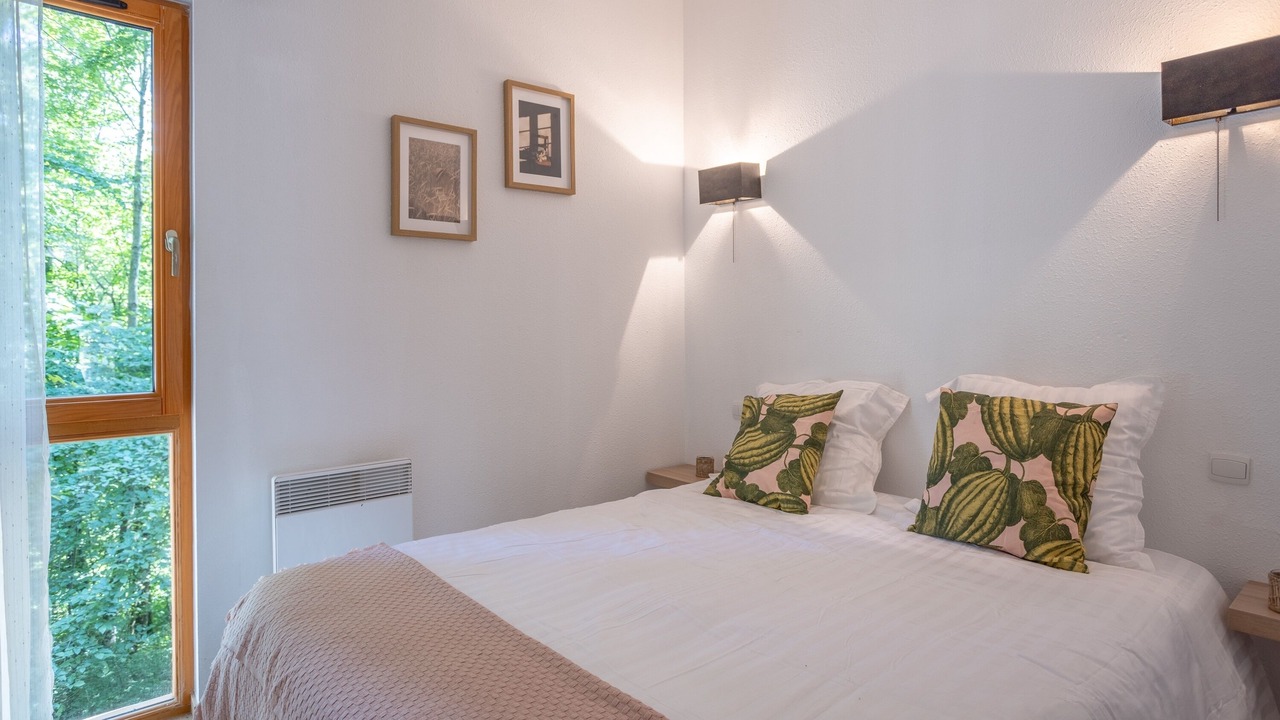 Photo of Bedroom in Eppe-Sauvage