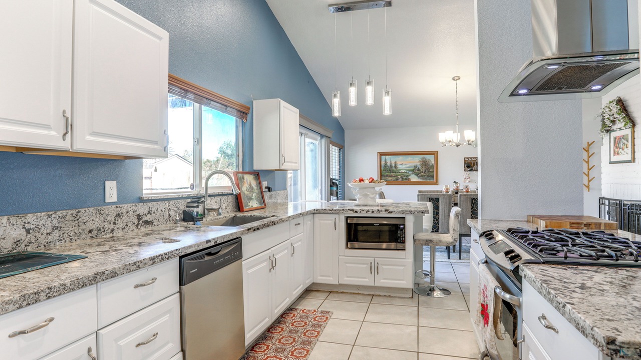 Photo of Kitchen in Foothill Farms