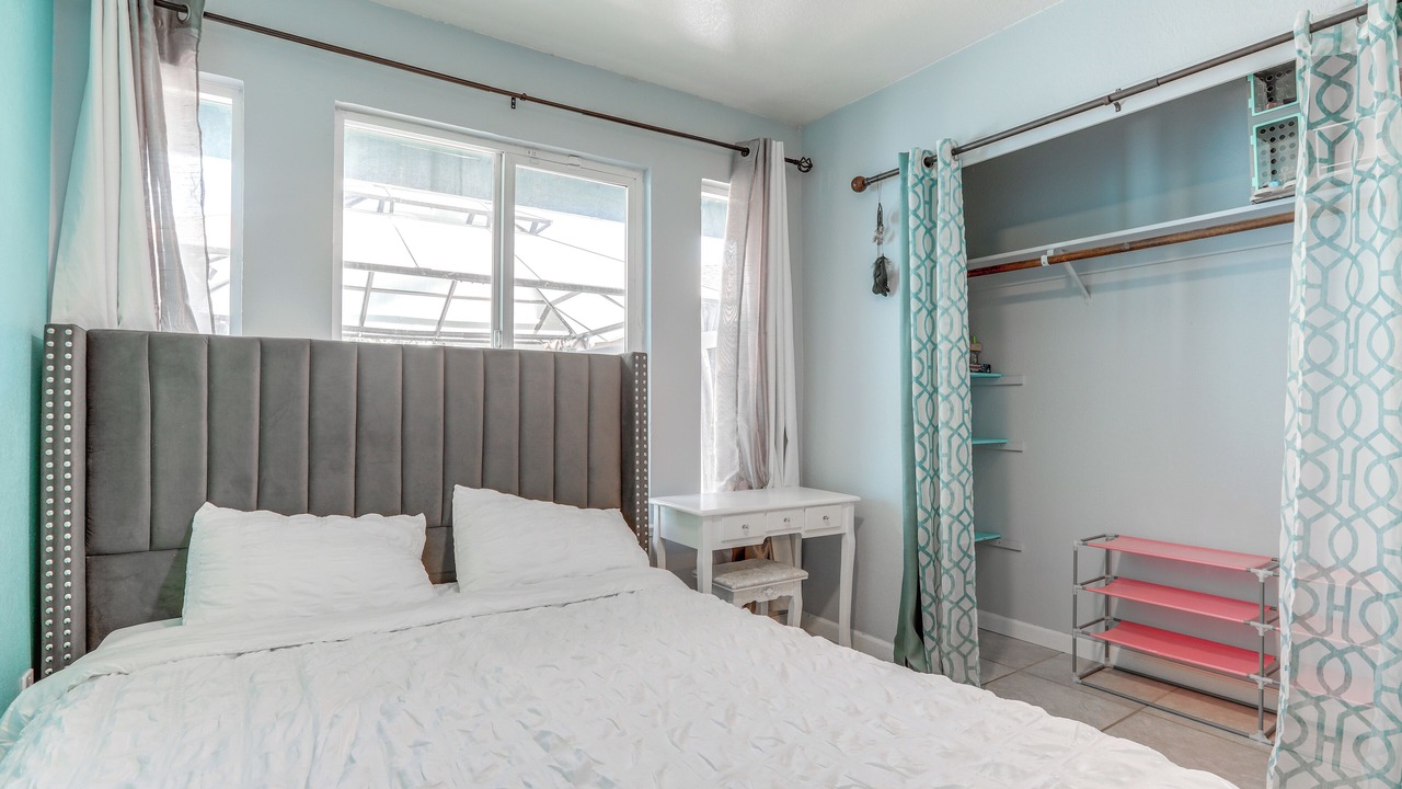 Photo of Bedroom in Foothill Farms