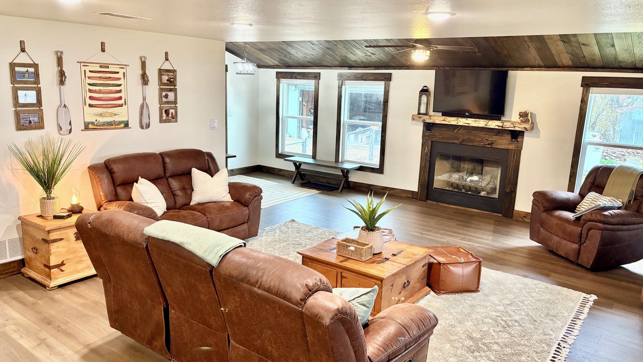 Photo of Livingroom in Lone Oak