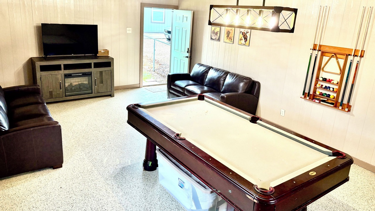 Photo of Bedroom in Lone Oak