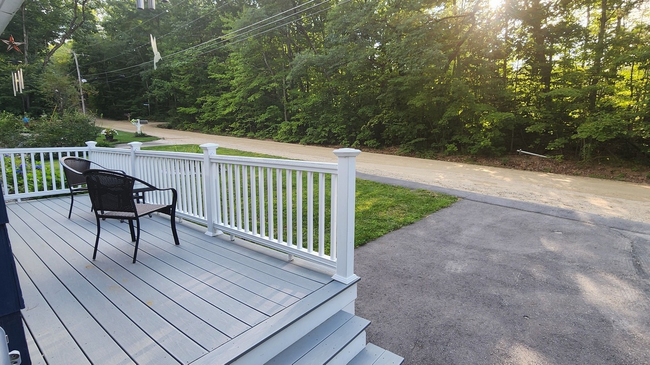 Photo of Patio Balcony in Weirs Beach