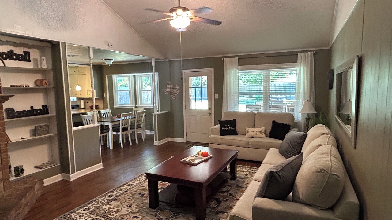 Photo of Livingroom in Southwood
