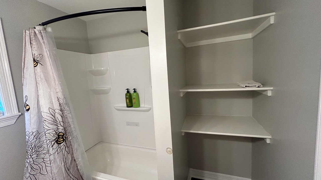 Photo of Bathroom in Orange