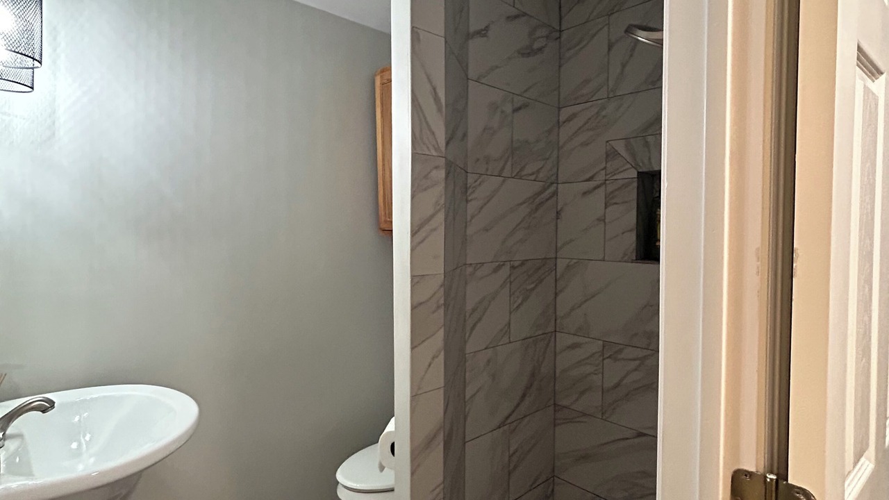 Photo of Bathroom in Orange
