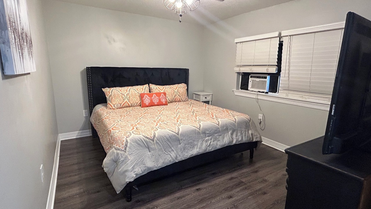 Photo of Bedroom in Orange