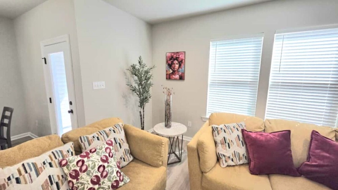 Photo of Livingroom in Highlands - Perkins