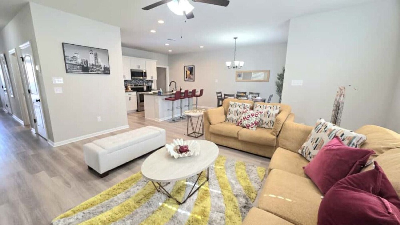 Photo of Livingroom in Highlands - Perkins