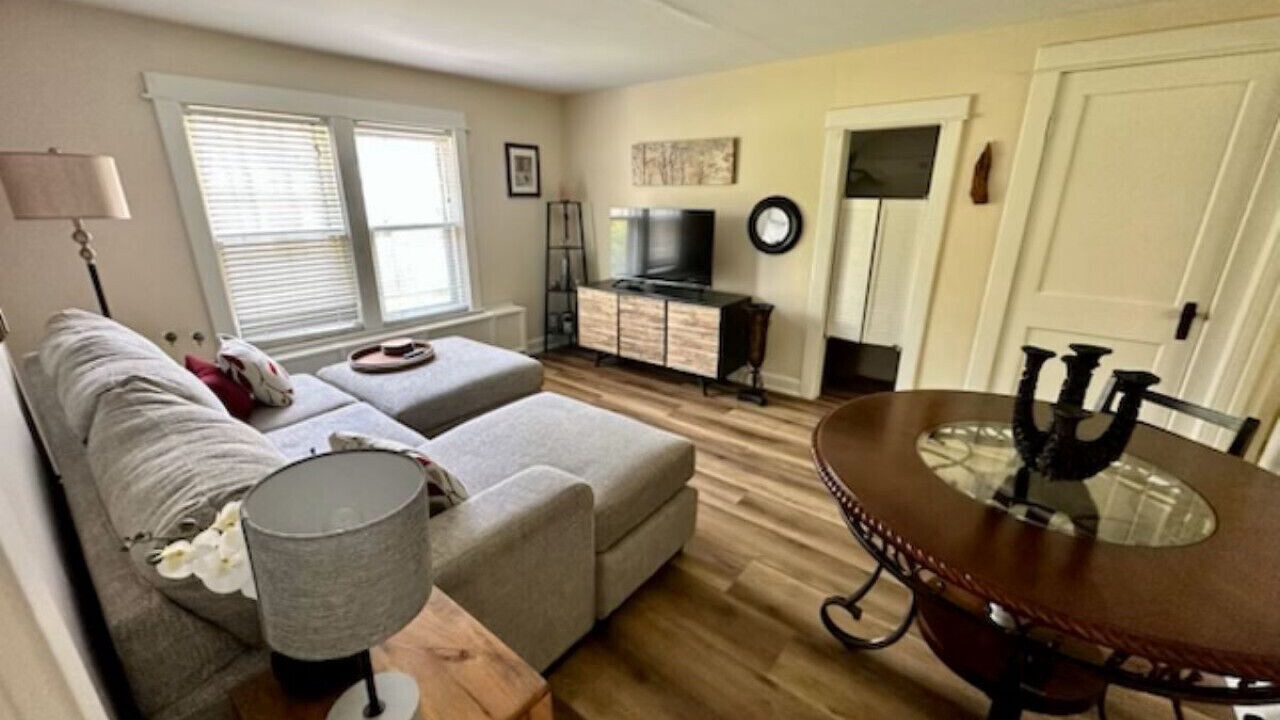 Photo of Livingroom in Skaneateles