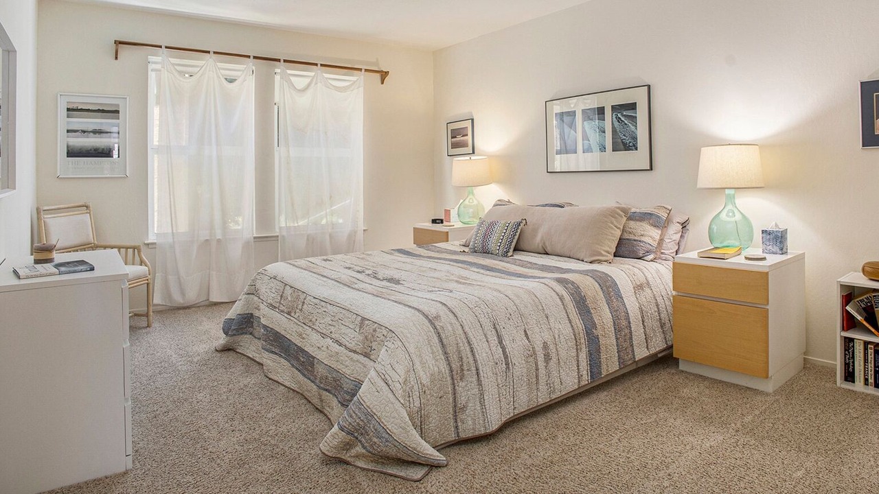 Photo of Bedroom in Forestland