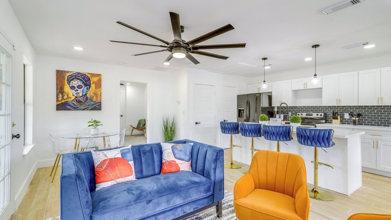 Photo of Livingroom in Hempstead