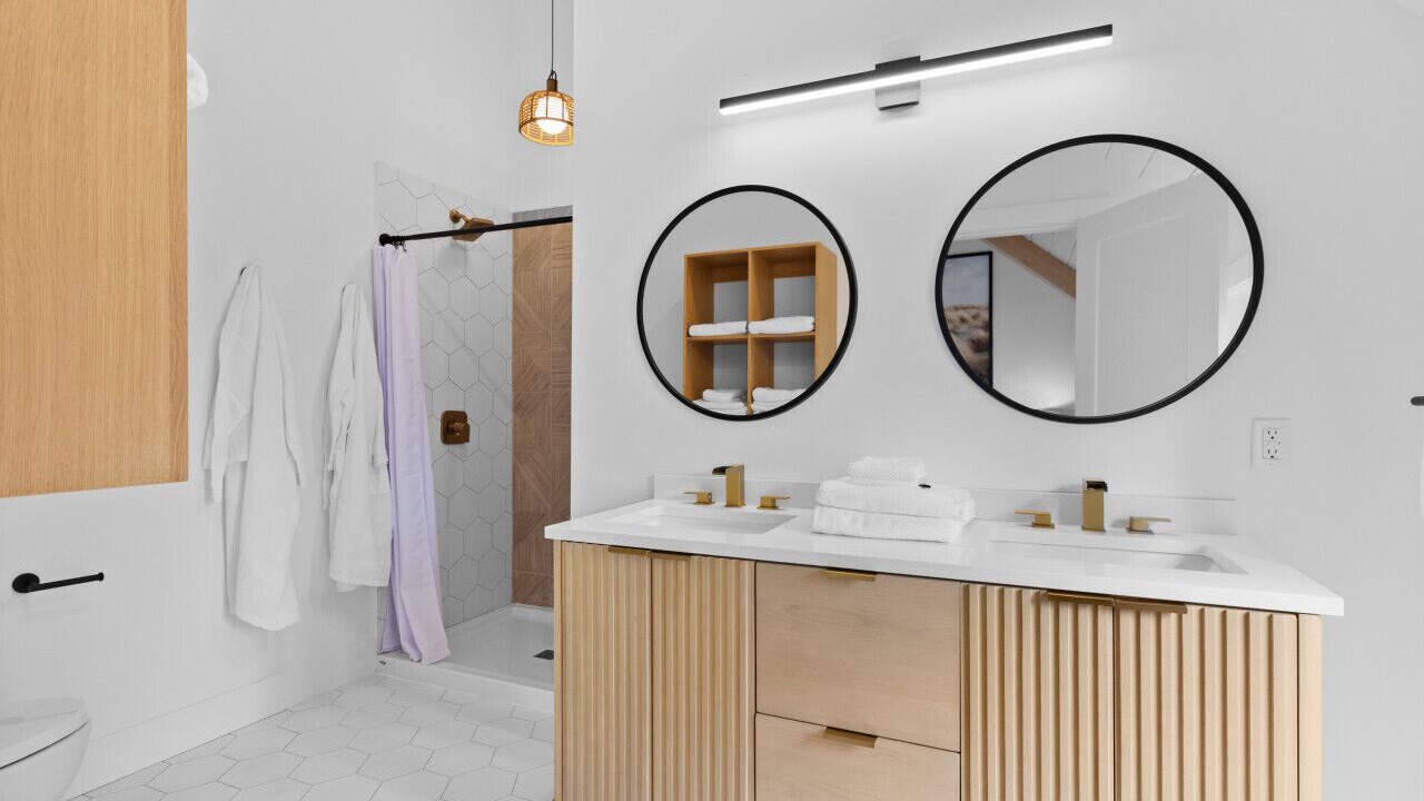 Photo of Bathroom in Lot 61