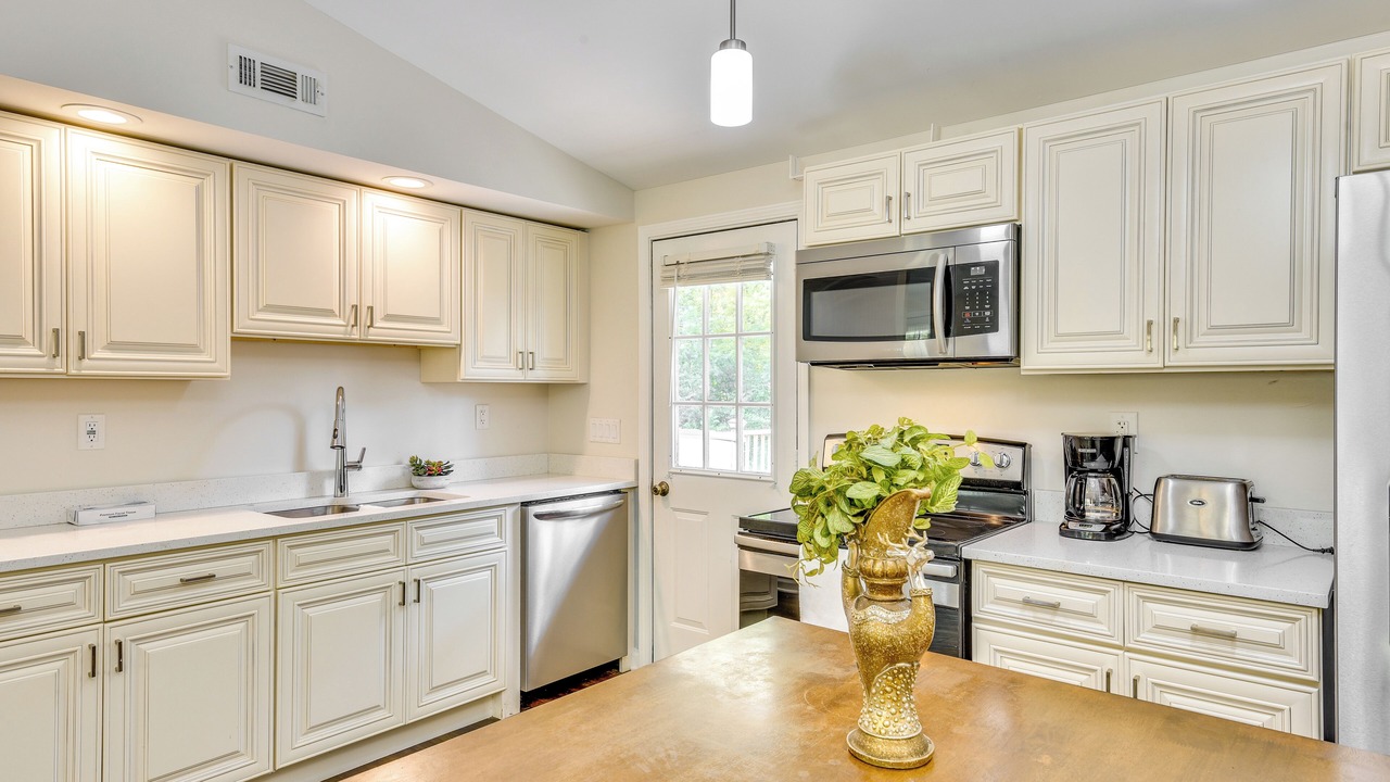 Photo of Kitchen in Shorewood-Tower Hills-Harbert