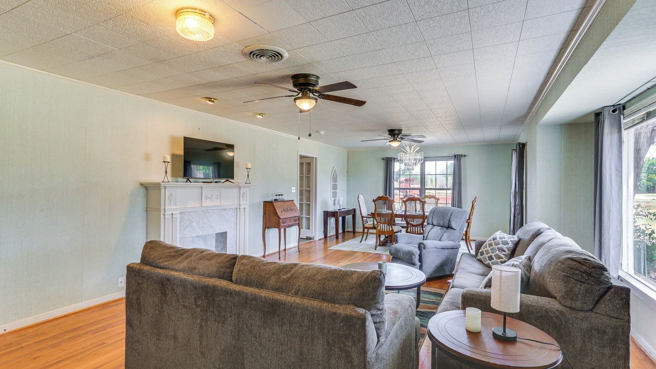 Photo of Livingroom in Crowell