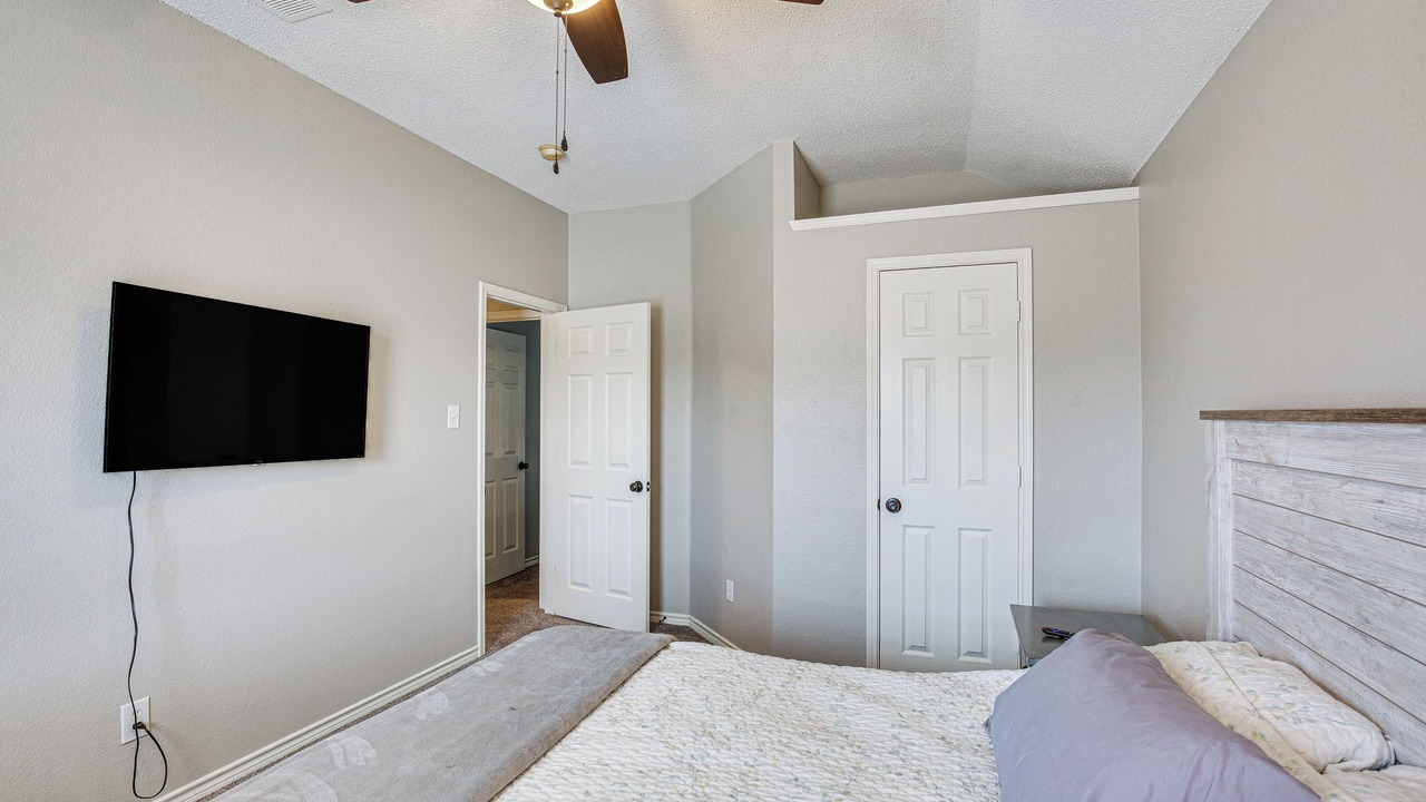 Photo of Bedroom in Allen