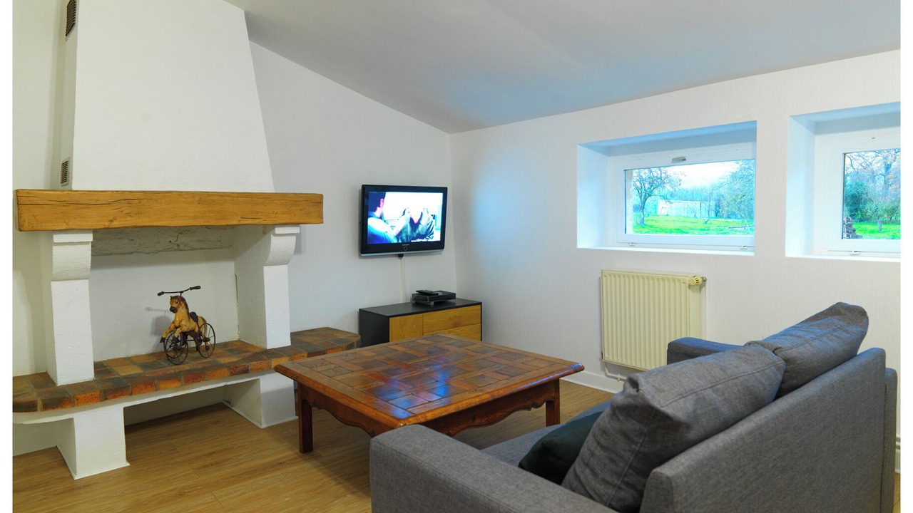 Photo of Livingroom in Warnecourt