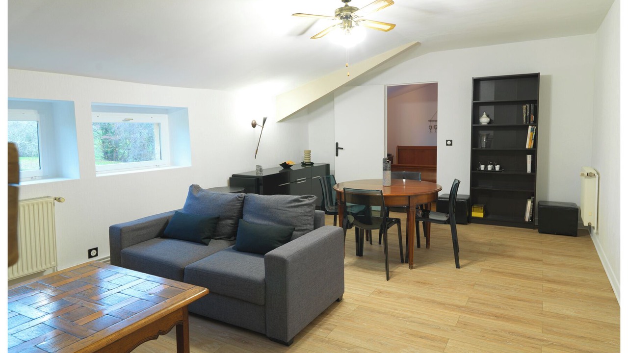 Photo of Livingroom in Warnecourt
