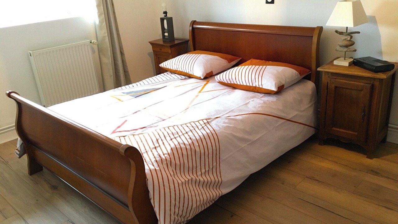 Photo of Bedroom in Warnecourt