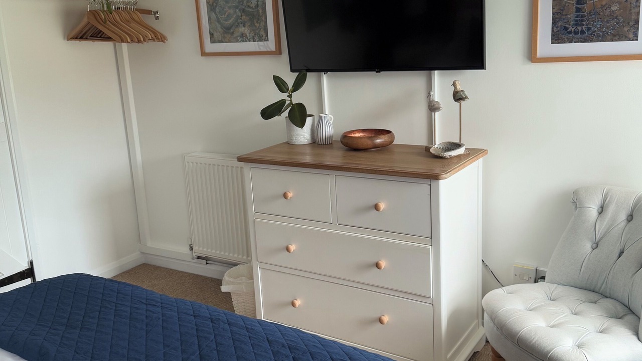 Photo of Bedroom in Pelynt